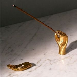 ISO (Do Not Buy) Urban Outfitters hands